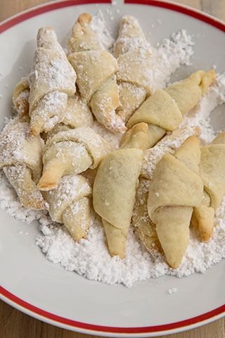 Hungarian Christmas Cookies 5f33cca7c6f6648d1ce5e29a8f1b679d